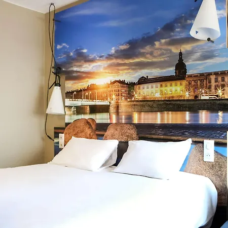 ibis Lyon Gerland Merieux Exterior foto
